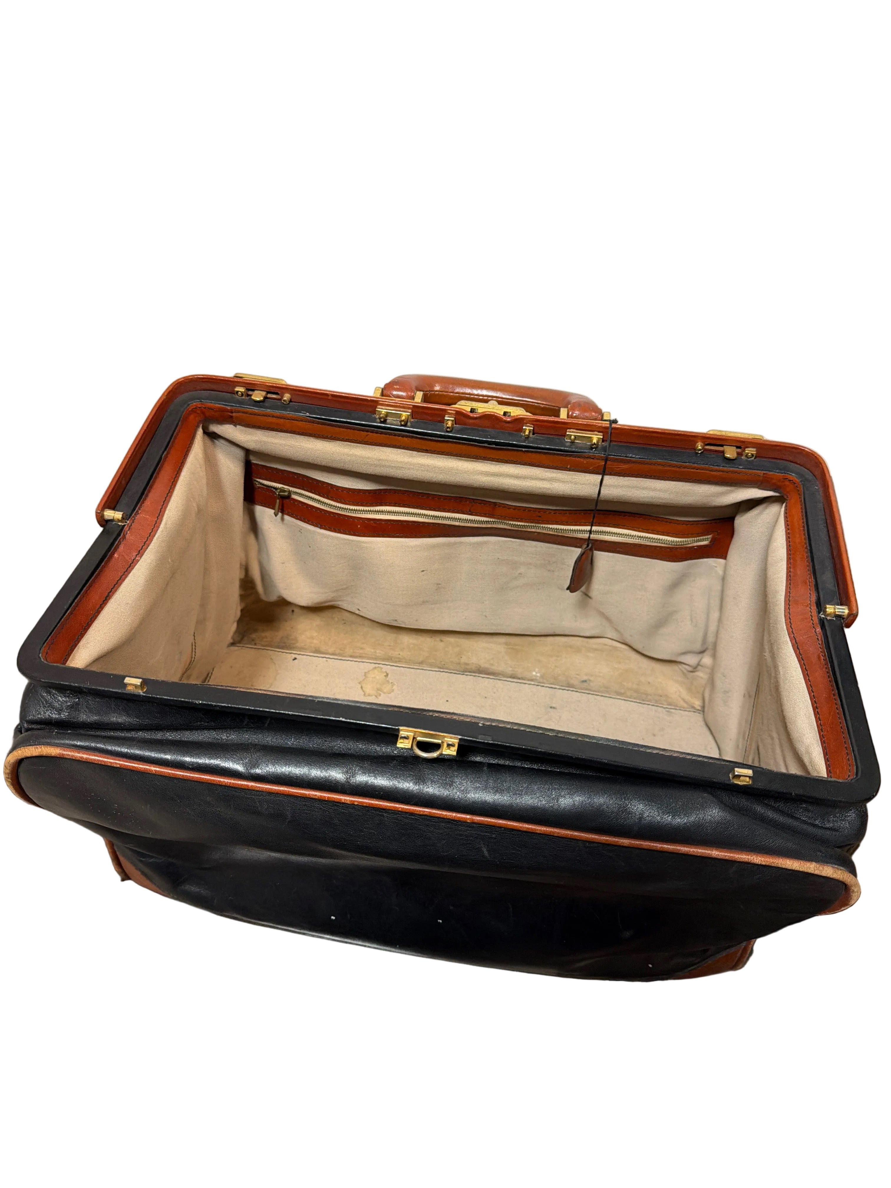 Borsa Vintage in Pelle — Stile Classico Senza Tempo